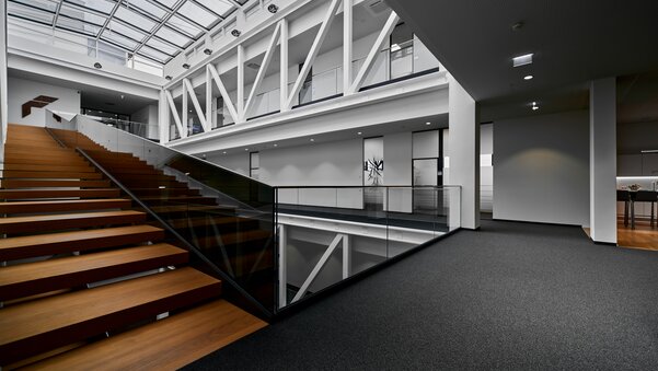Felbermayr Entry Hall and Stair | © Lukas Jahn